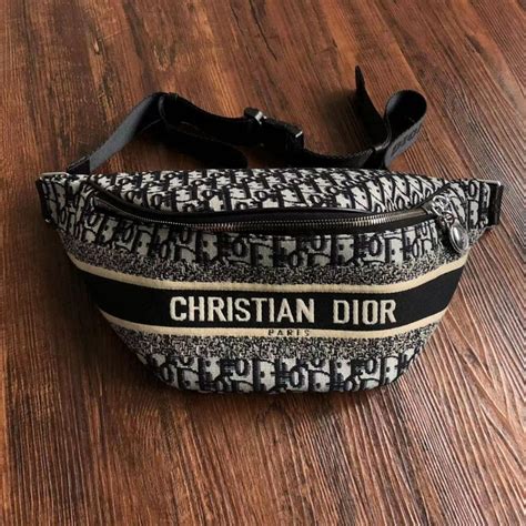 dior fanny pack womens